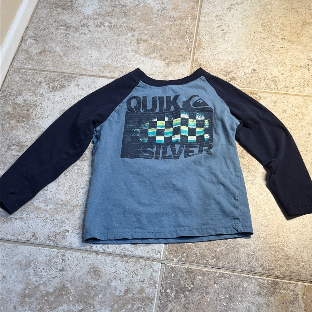 Size 4 little boy Quiksilver Kids Navy and Light Blue Long SleeveGently used